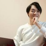 伊沢拓司(東大王)の会社や現在の年収がヤバい！彼女や両親や兄弟は？【ホンマでっか】