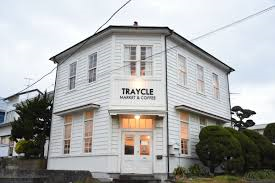 ふるカフェ千葉県館山の元銀行カフェはtraycle Market Coffee 場所や